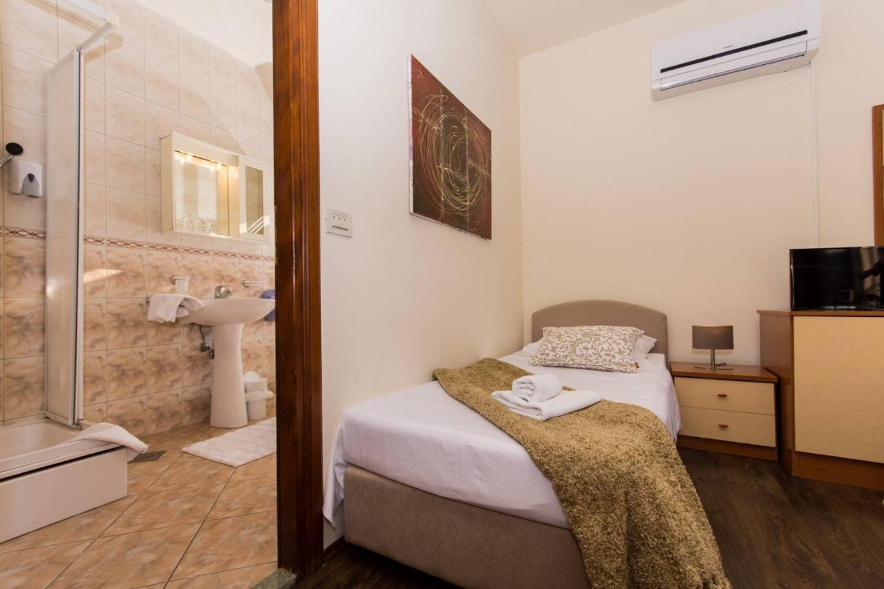 Vila Liza Panzió Trogir Kültér fotó