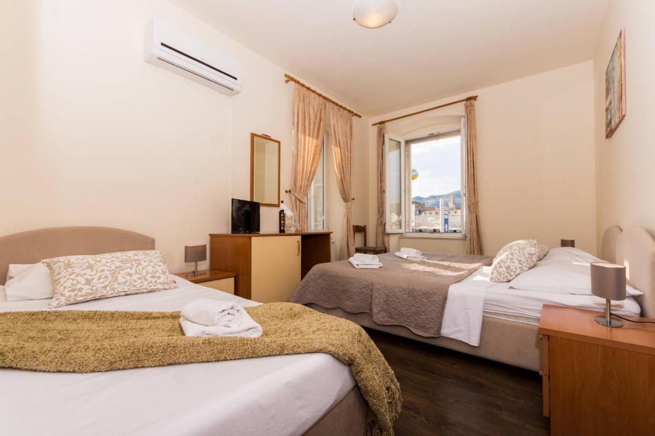 Vila Liza Panzió Trogir Kültér fotó