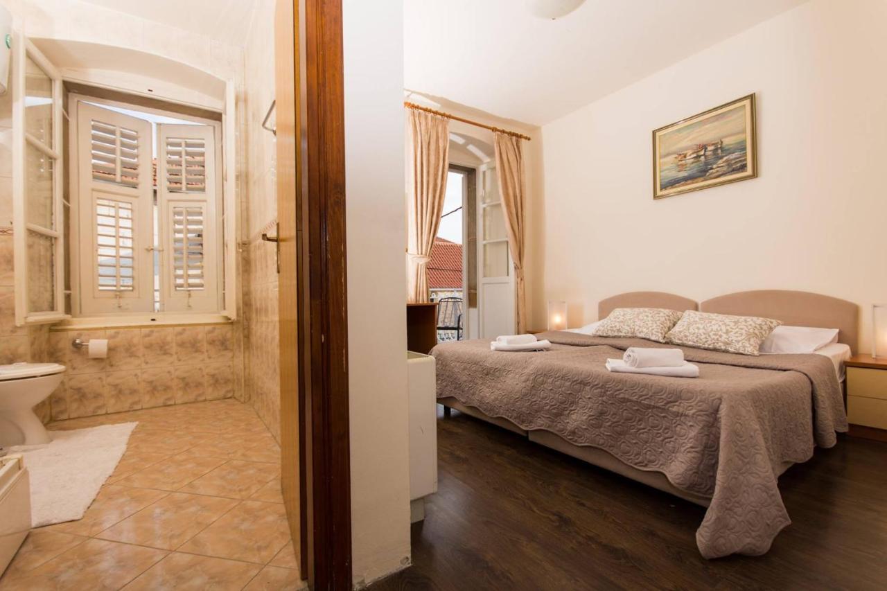 Vila Liza Panzió Trogir Kültér fotó