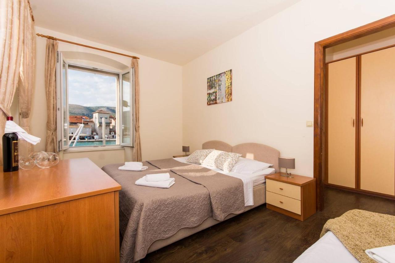 Vila Liza Panzió Trogir Kültér fotó
