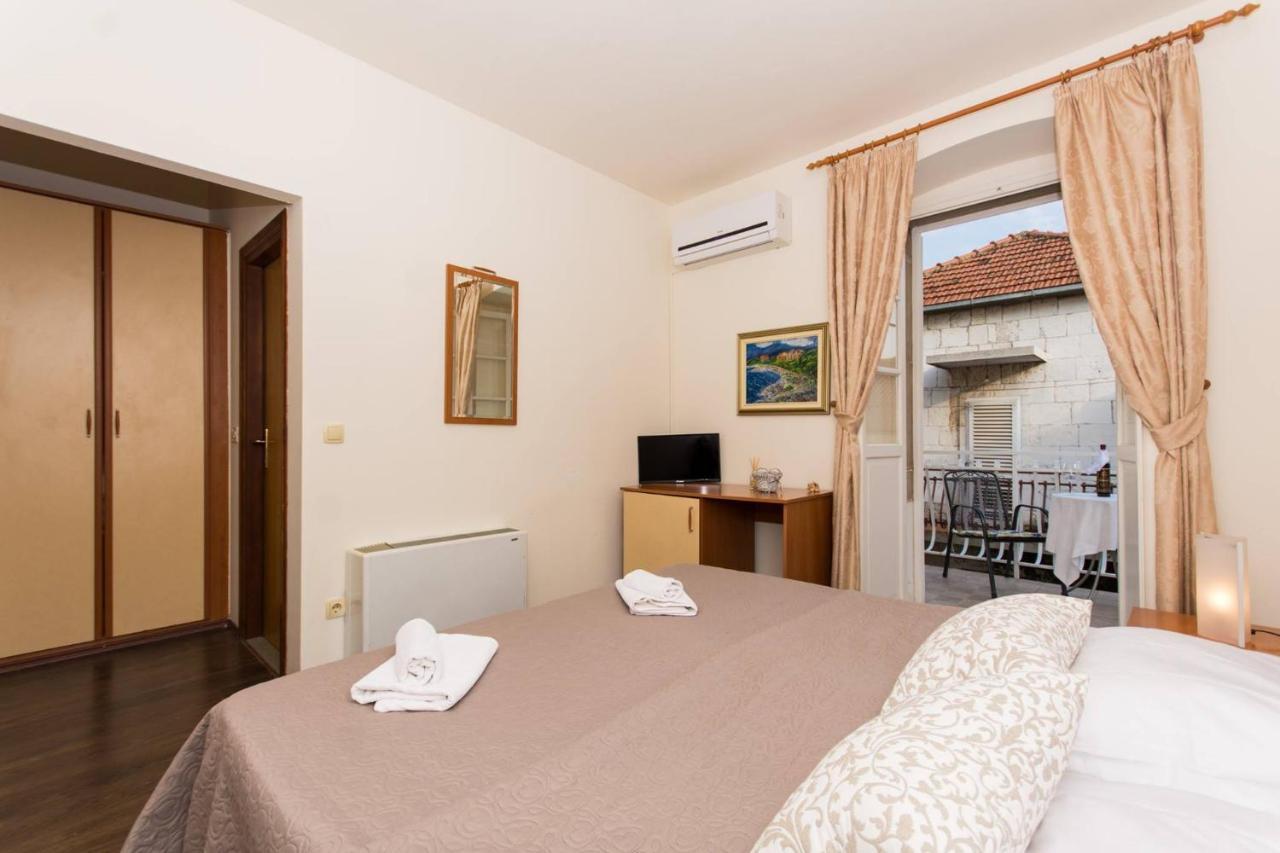 Vila Liza Panzió Trogir Kültér fotó