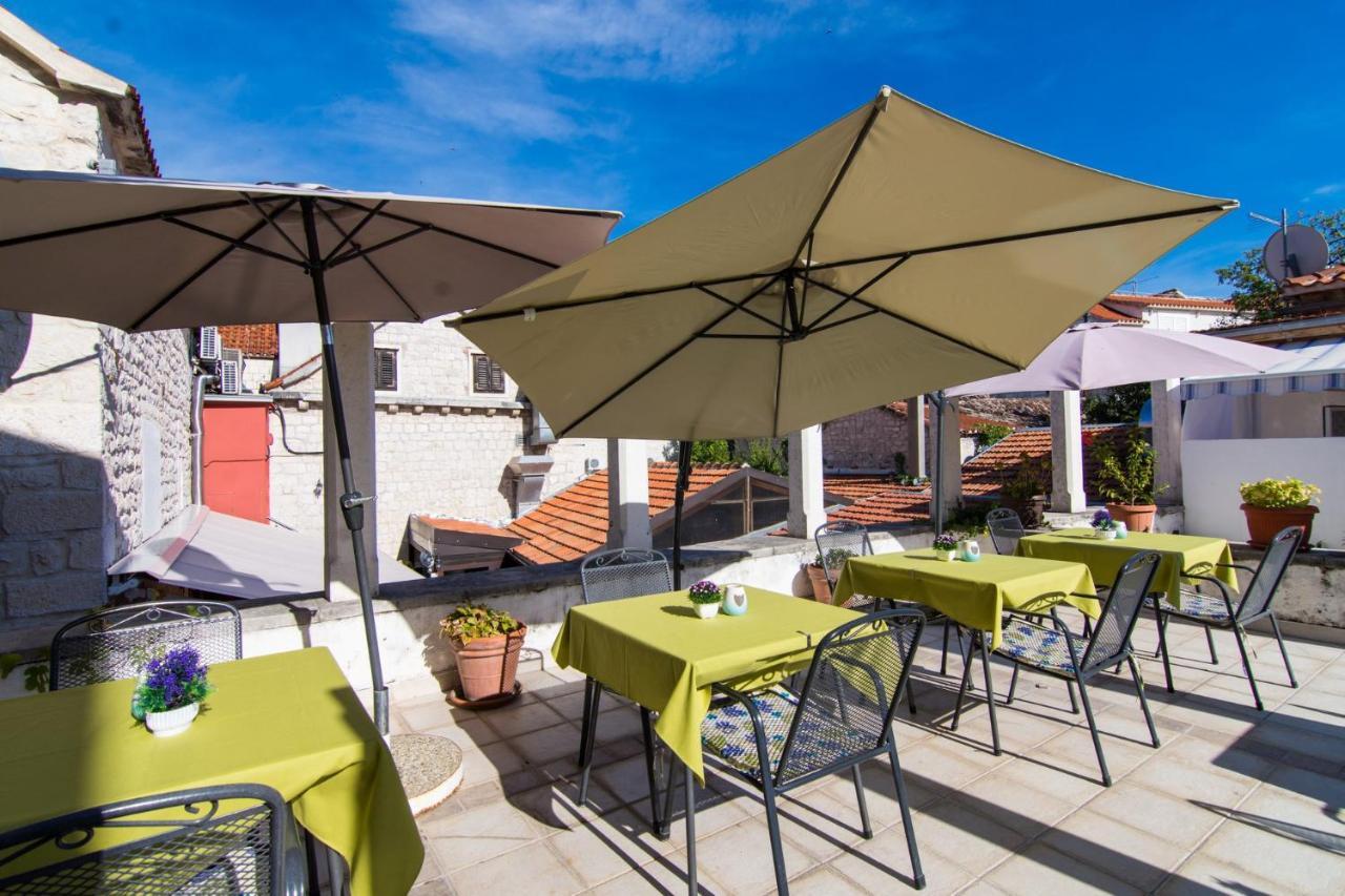 Vila Liza Panzió Trogir Kültér fotó