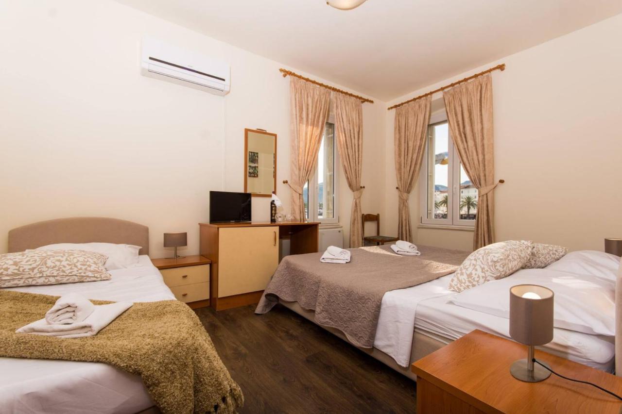 Vila Liza Panzió Trogir Kültér fotó